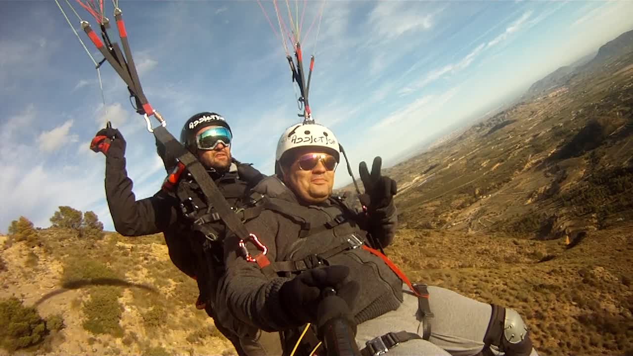 Increíble Vuelo rasante Parapente en Agost (Alicante)