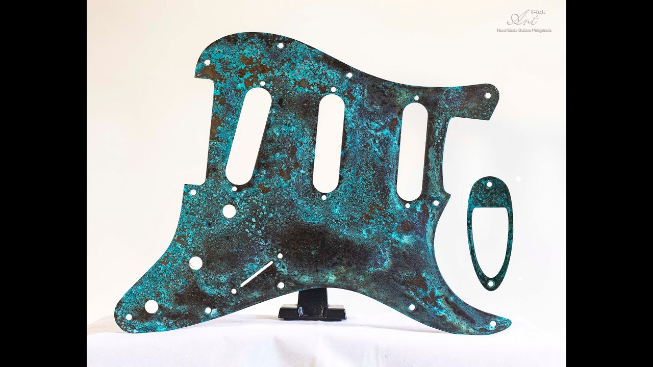 Strat Patina  Pickguard 12 SSS