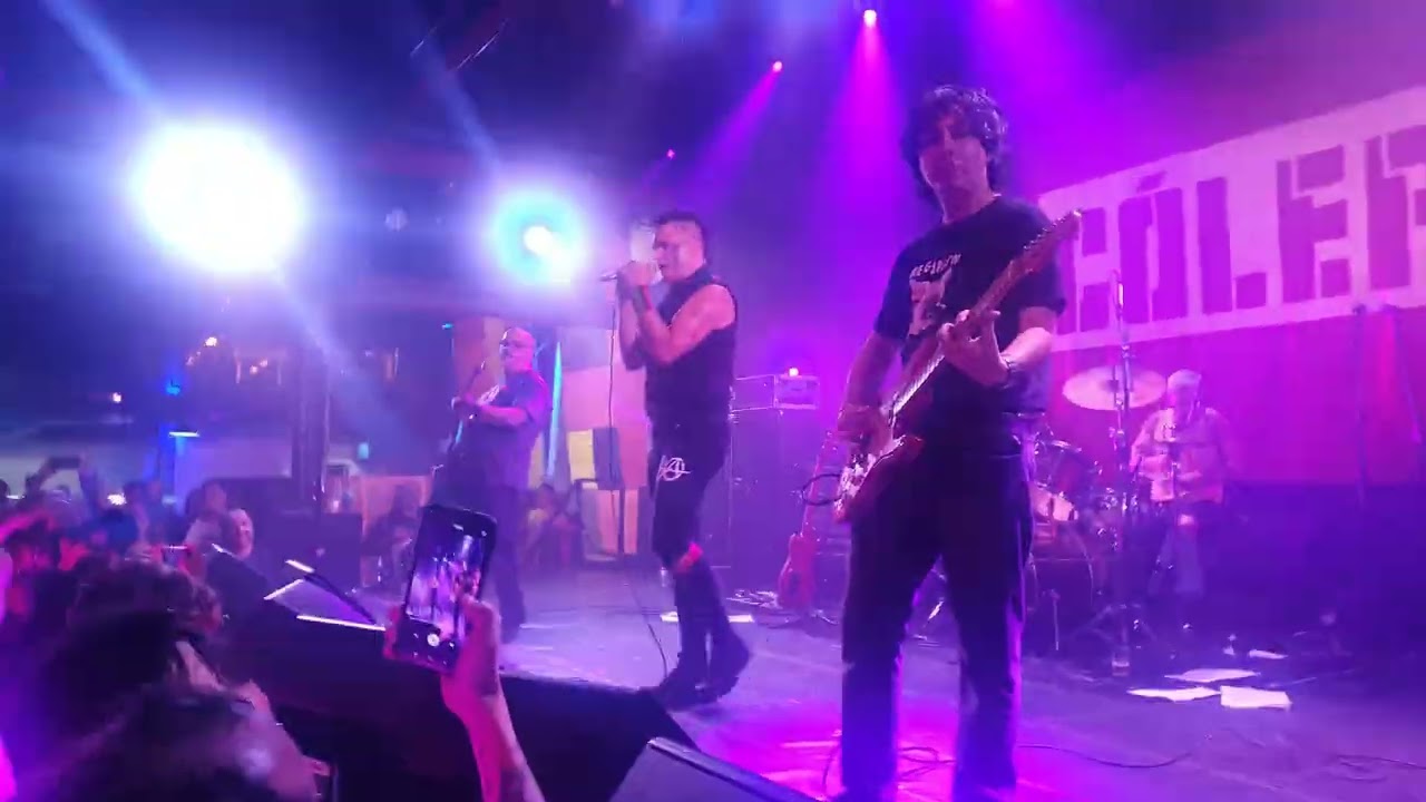 C&oacute;lera - Tour Pela paz em todo mundo(Sesc Pompeia  03/02/2023)