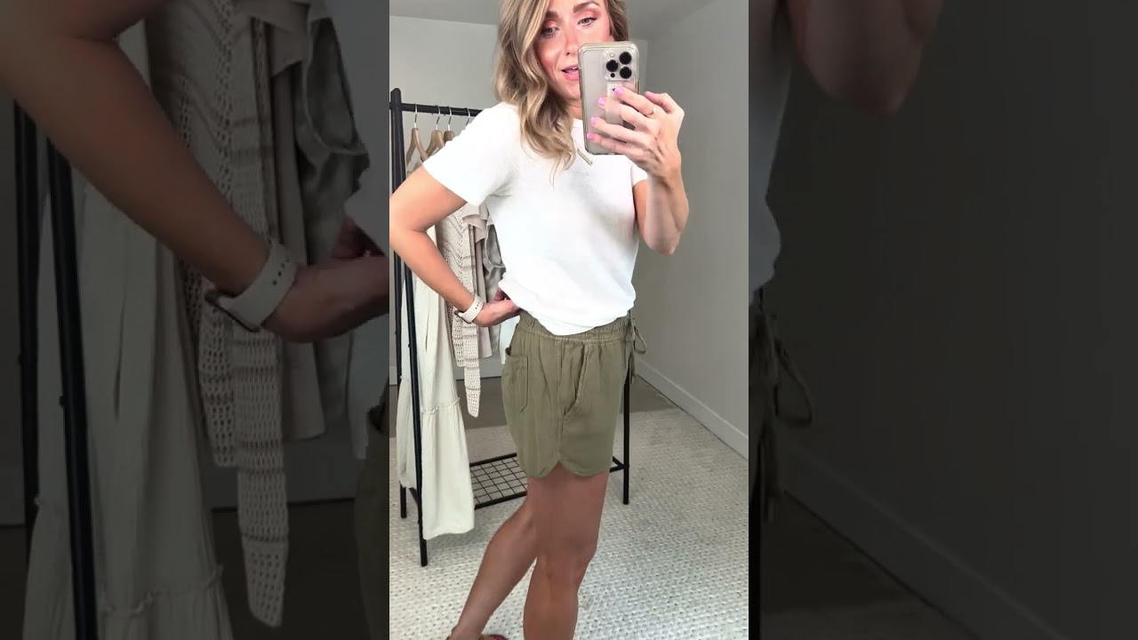 Bo Linen Shorts Try On (S)