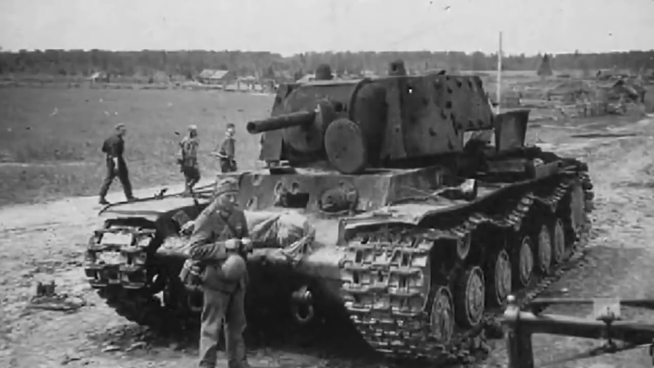 Обломки танка КВ-1