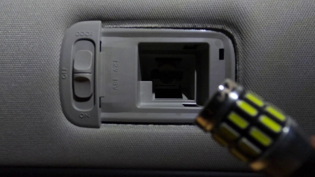 Replacing trunk bulb on 2020 Subaru Outback