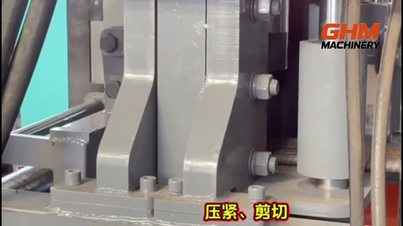 Automatic steel bar vibrating, feeding, cutting-to-length and shearing line