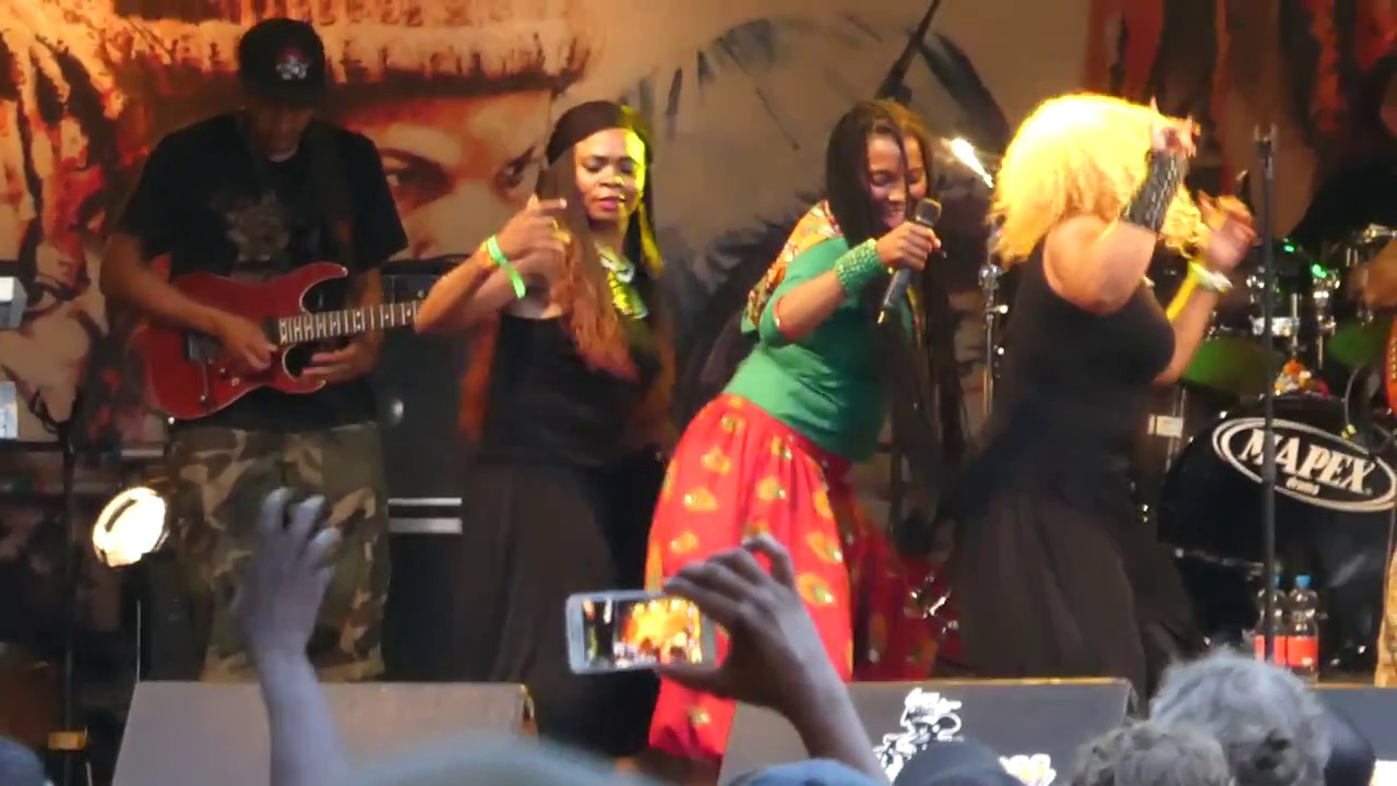 Nkulee Dube - Ding Ding Licky Licky Bong 2018 Reggae Jam Festival