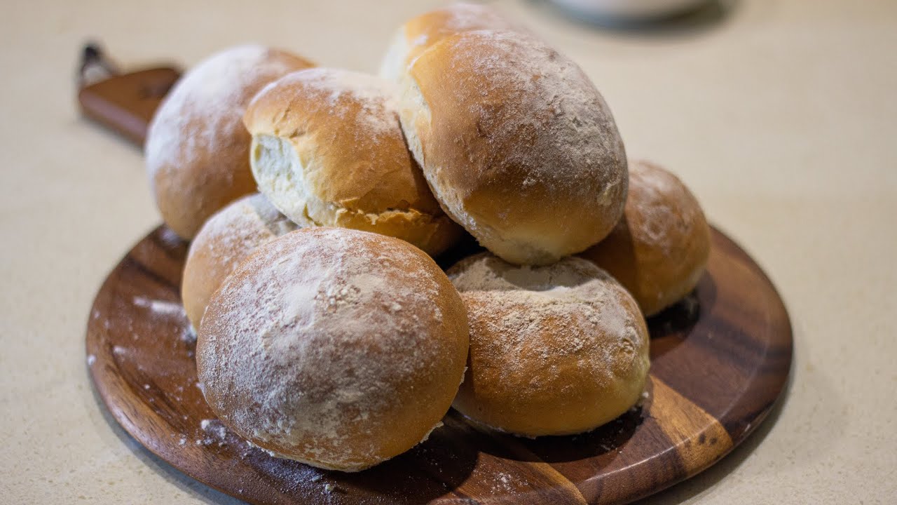 Crusty bread rolls that go perfectly with a soup! | Recipe Tutorial | By Chef Faisi