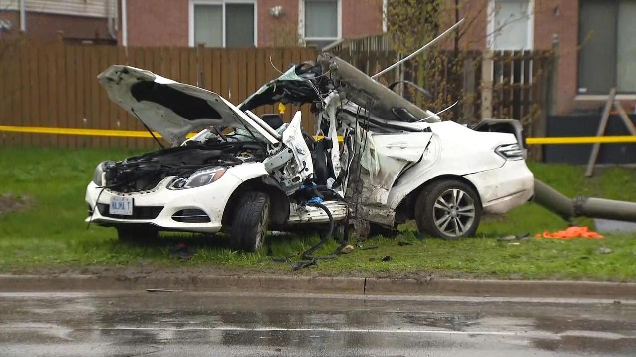 Teen killed in violent overnight crash in Scarborough
