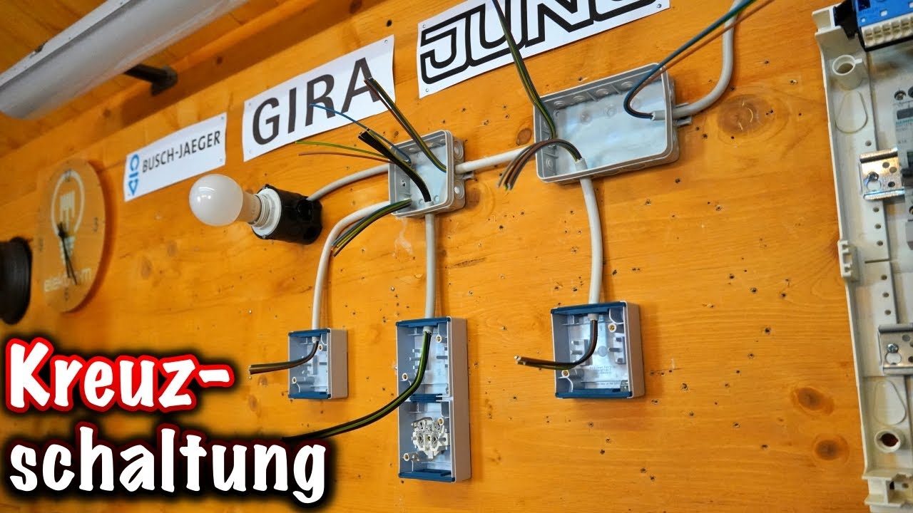 Steckdose unter Kreuzschalter Aufputz verdrahten