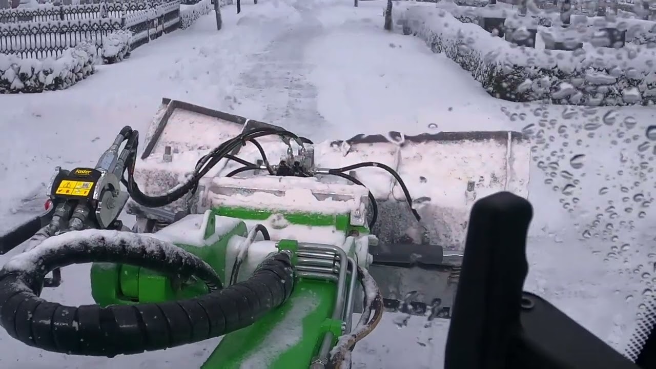 snow clearance att christmas day