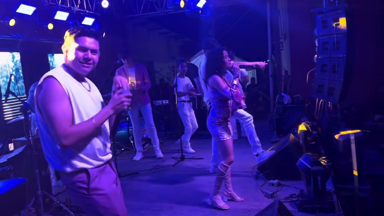 Dkdaz Alguien que Sol&iacute;a Conocer en vivo san Lorenzo chinconcuatla Puebla feria 2025 
