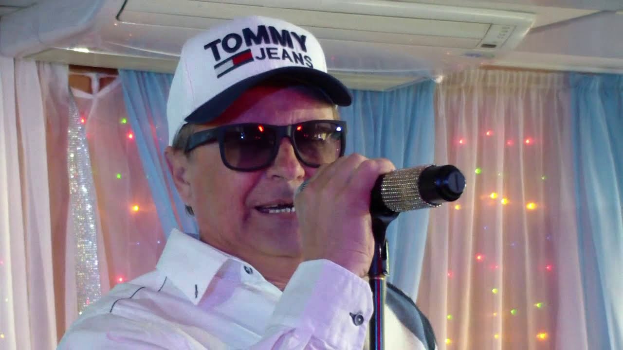 Евгений Войнов солист ВИА Синяя птица