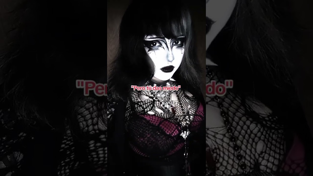 Doy miedo? #goth #gothfashion #gothmakeup #gothicsubculture #gothsubculture #gothicclothing #alt