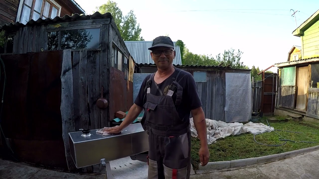 О лодке, стационарный бак.