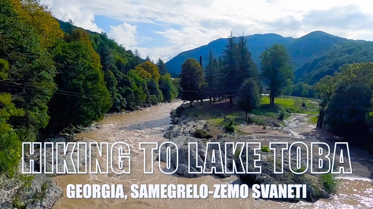 Hiking to lake Toba