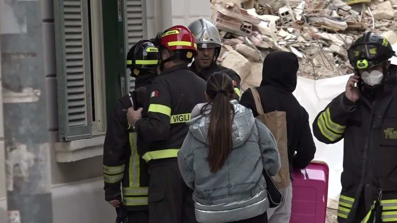 Crollo Bari, dichiarato inagibile il palazzo confinante