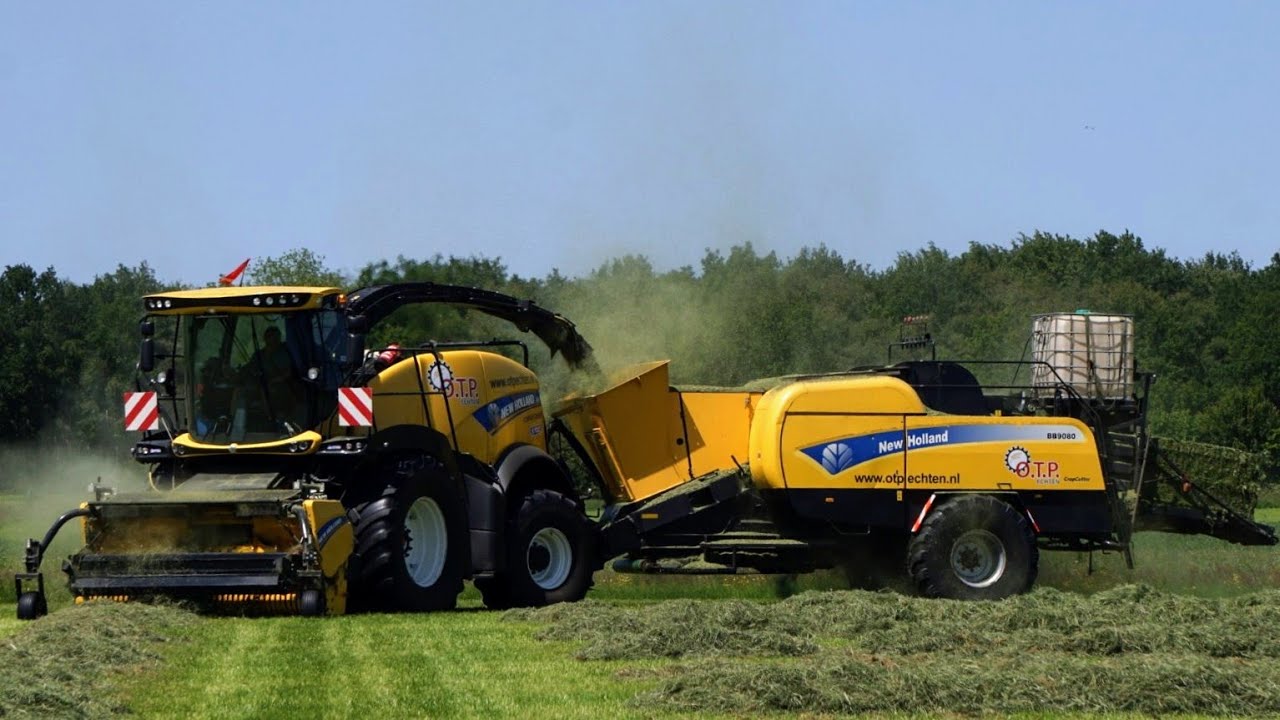 Chopping grass and baling in one pass | New Holland FR550 + BB9080 | OTP Echten