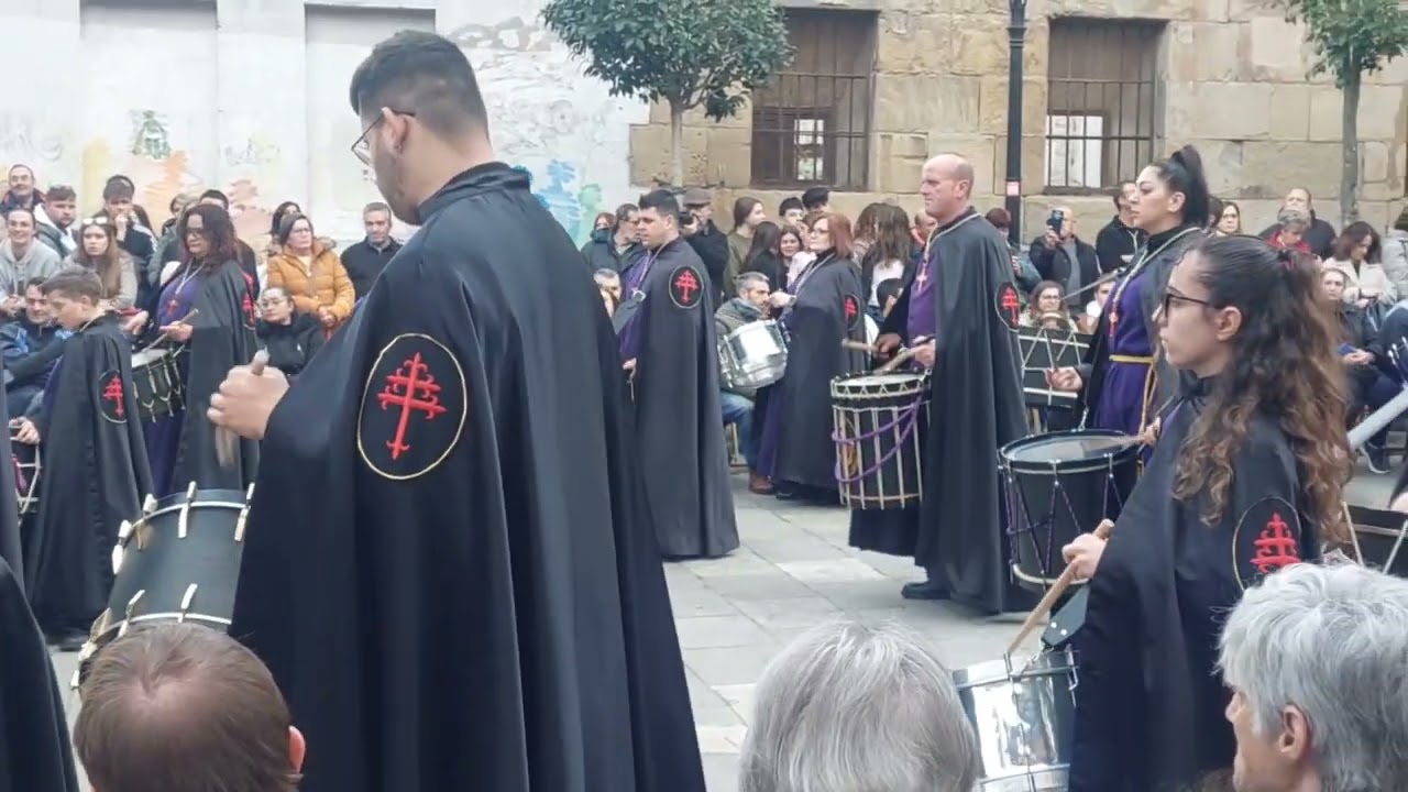 La Real Hermandad de Santísimo Cristo de la Paz y Santo Lignum Crucis de Calatayud en Logroño