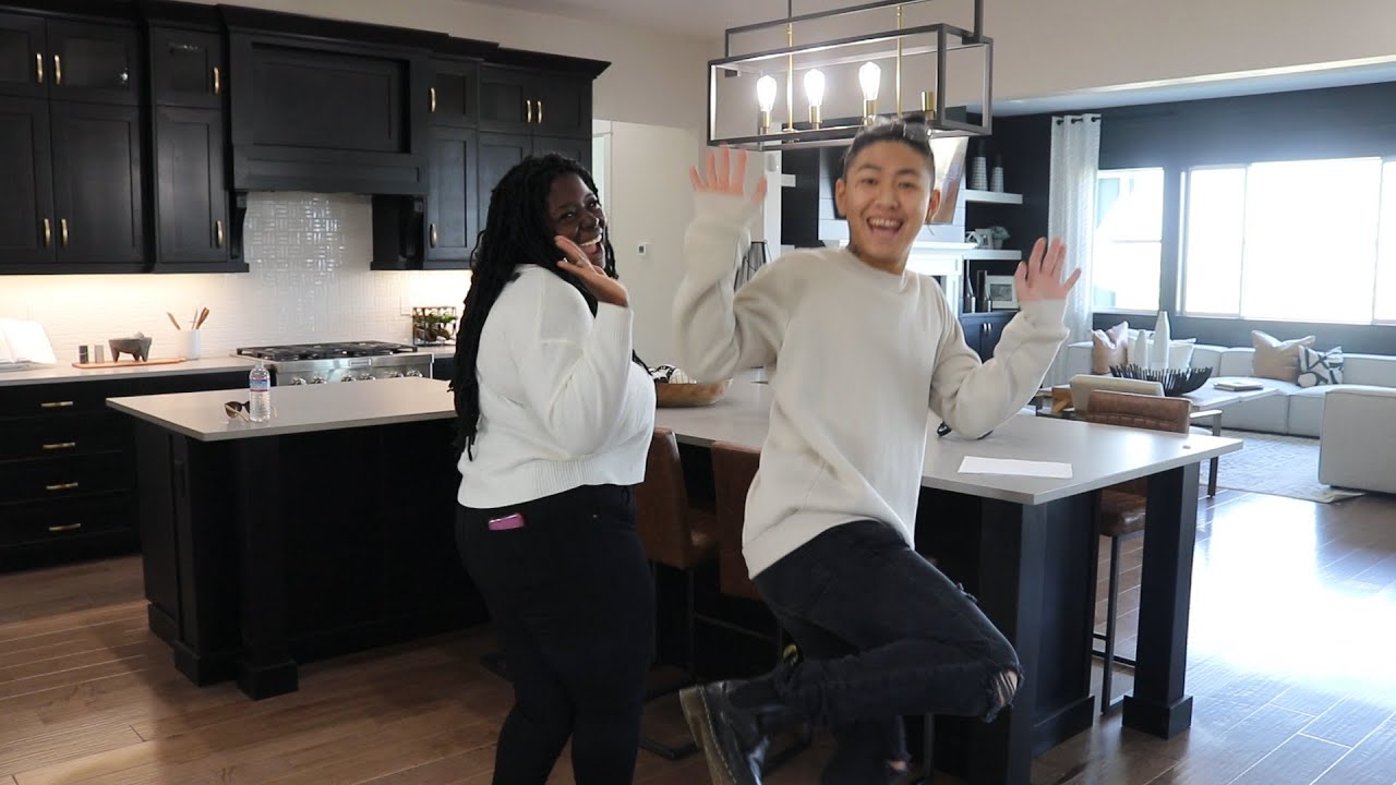 NEW HOUSE TOUR?! WE ARE MOVING!
