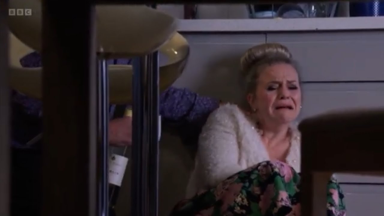 Eastenders Linda tells Alfie that she wants to drink herself to death because of what she did to him