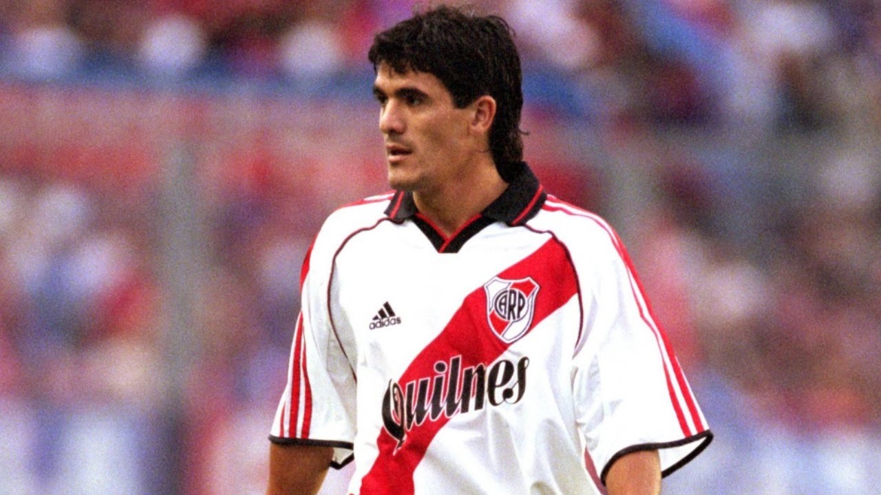 Ariel Ortega, El Burrito [Goals & Skills]