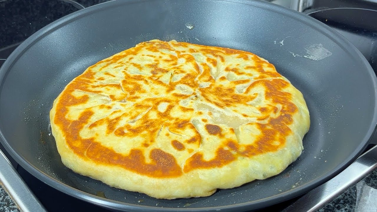 Cheese and Leek Bread baked in frying pan | No Oven, No yeast, No egg