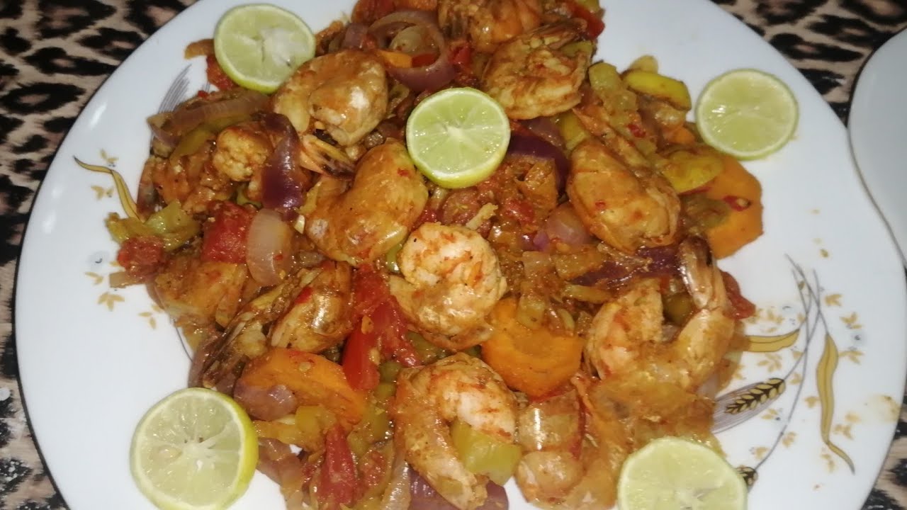 طريقه الجمبري المسلوق بالخضار  ❤️🍤