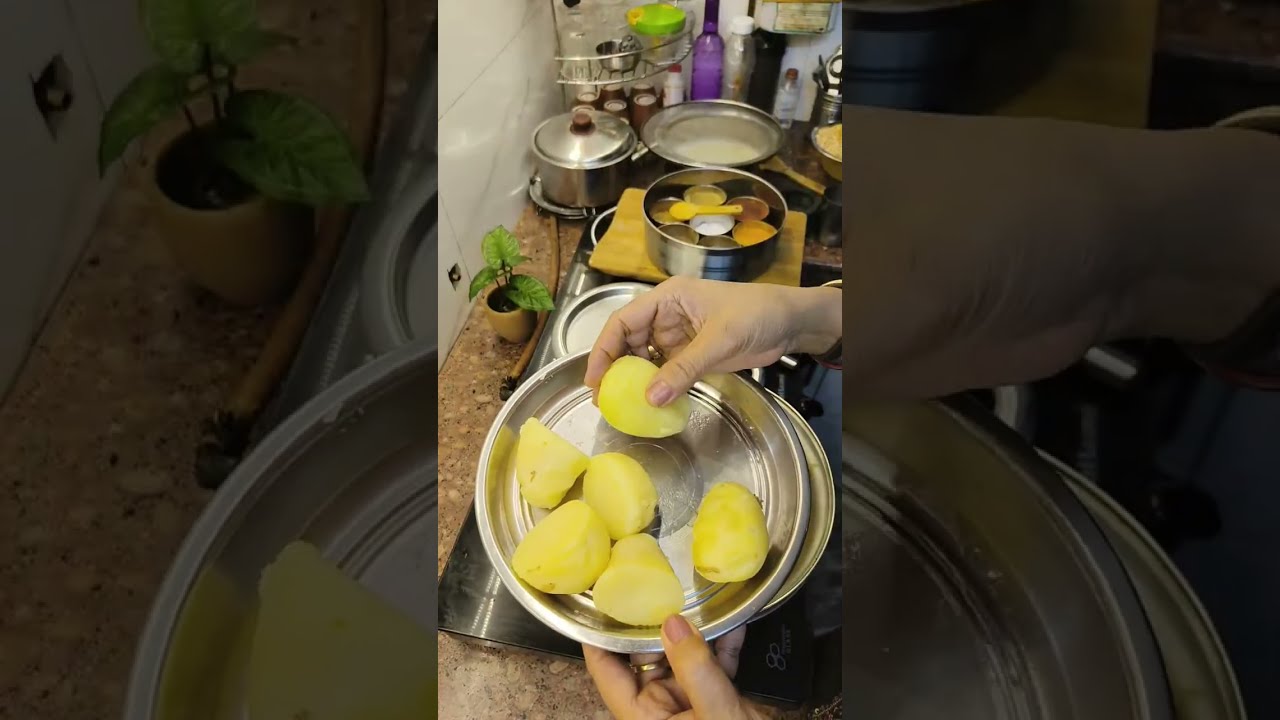Keshri N Kitchen is live, no garlic no onion aloo ki Bhandare wali sabji recipe 😋🍲
