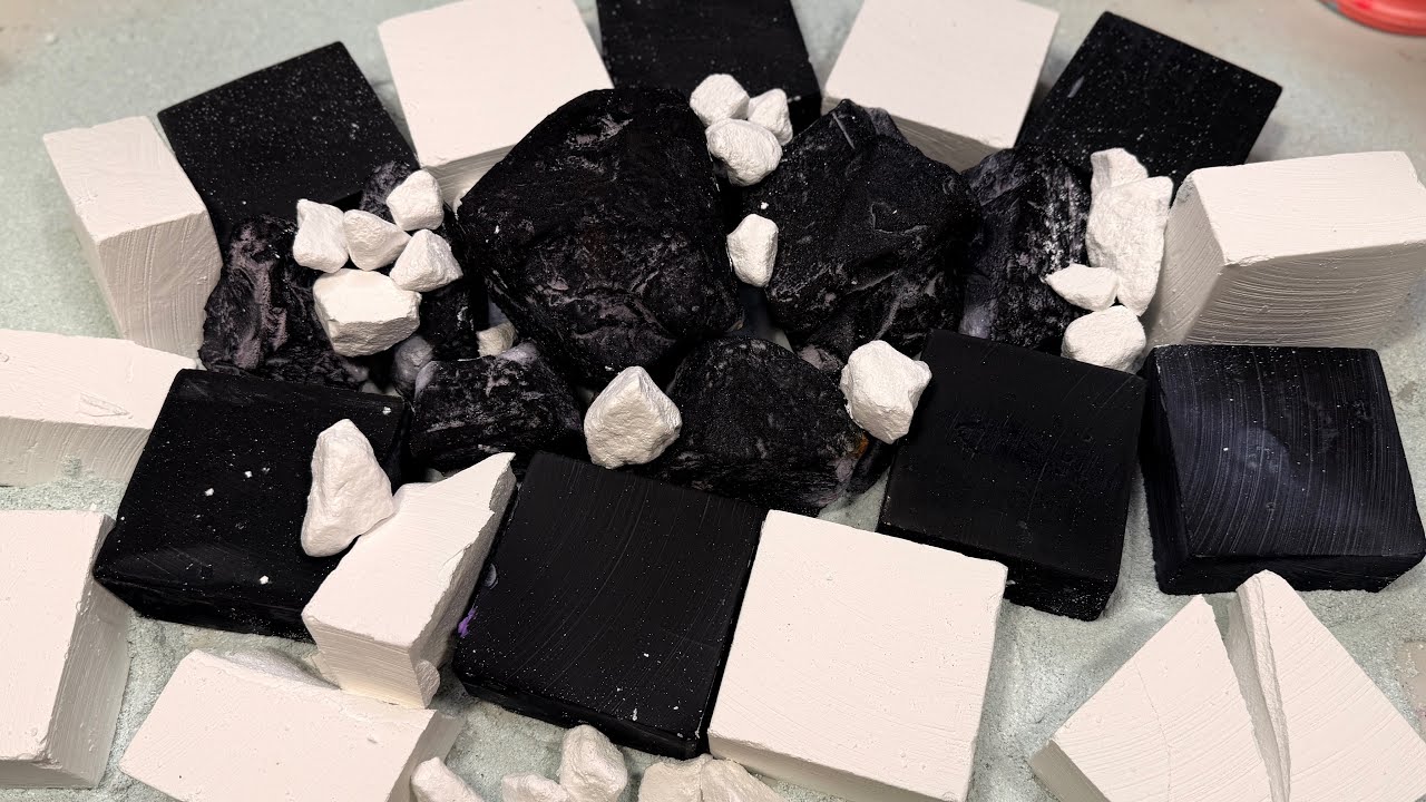 Melting Dyed Black Jumbo Chunks 😲+sifting+full Bucket 🪣 of Pebbles goodies 😳