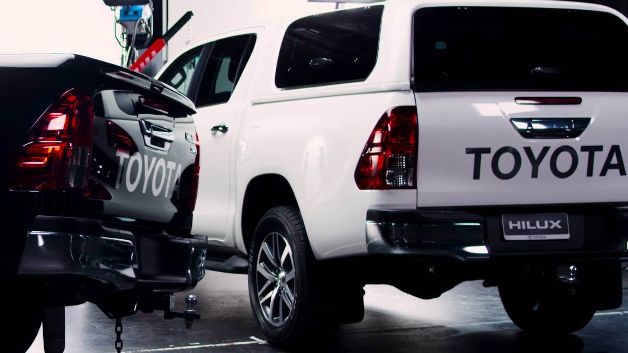 HiLux: The Making Of Unbreakable - Towing