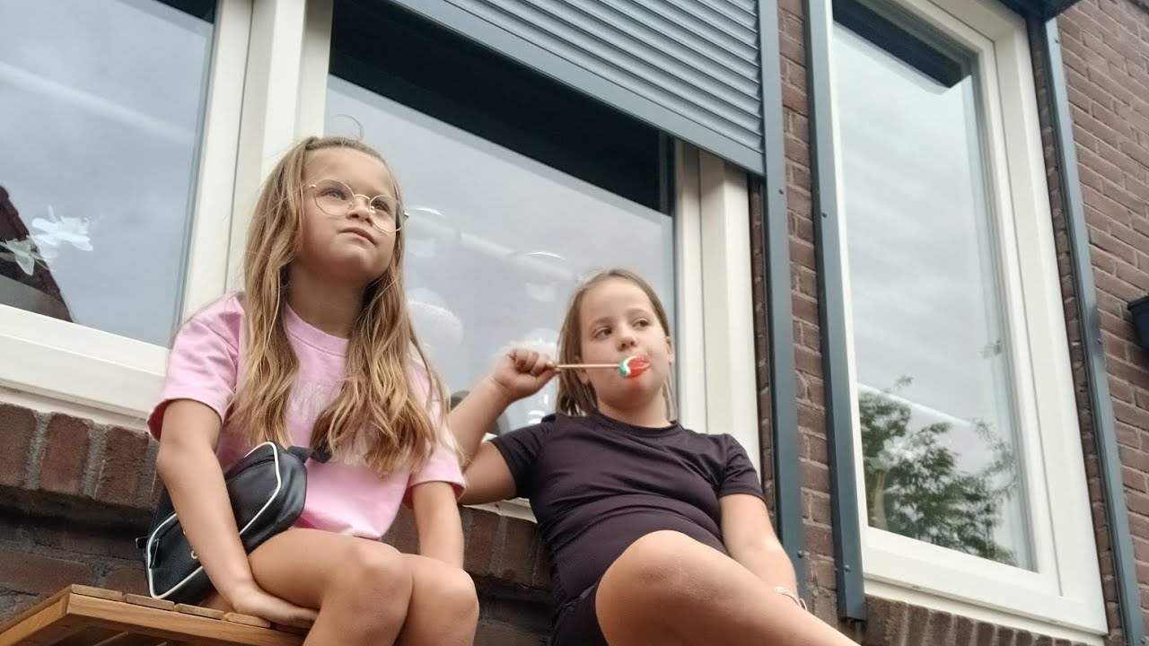DE VRIENDINNEN