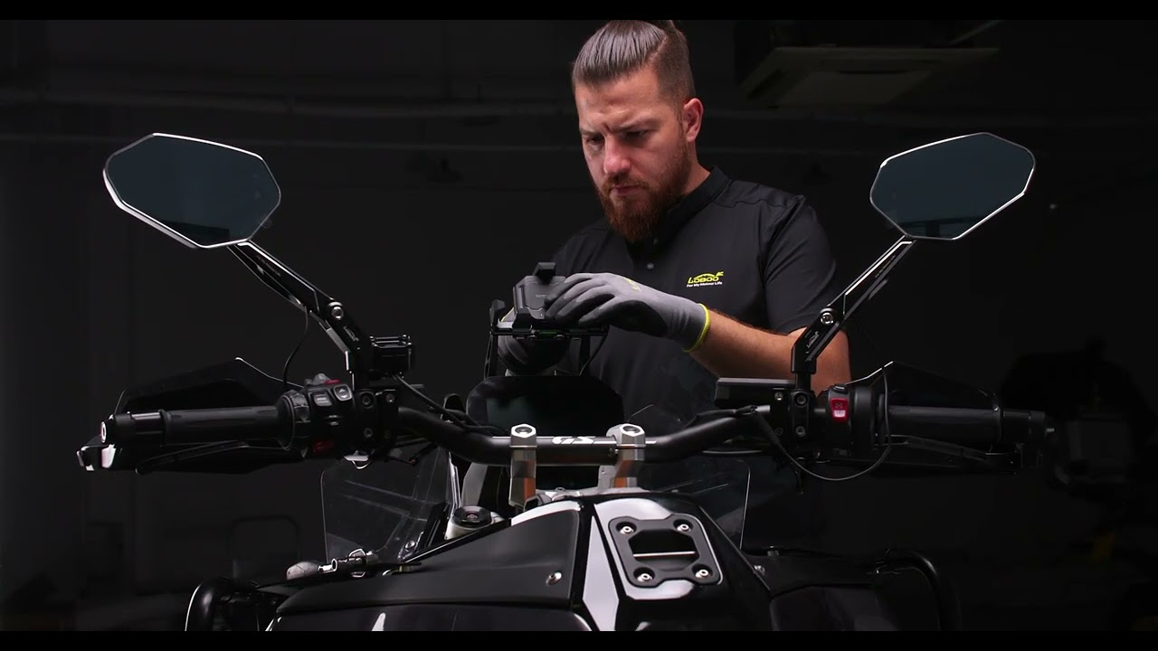 LOBOO VÀ BMW 1300GSA