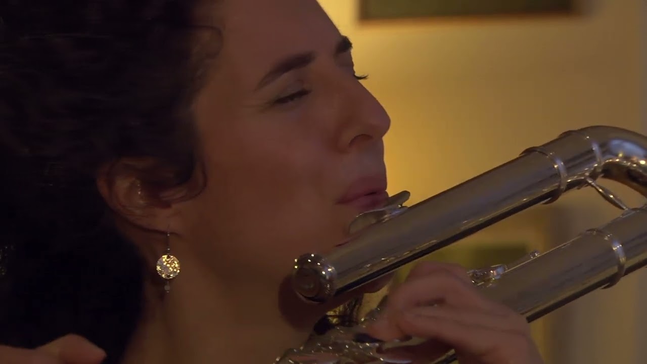 Julie Huguet, Astor Piazzolla