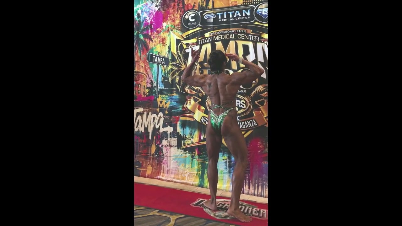 Джули Боли &mdash; прекрасная спортсменка IFBB Pro в категории женский физик на Tampa Pro 2026 &mdash; отличн...