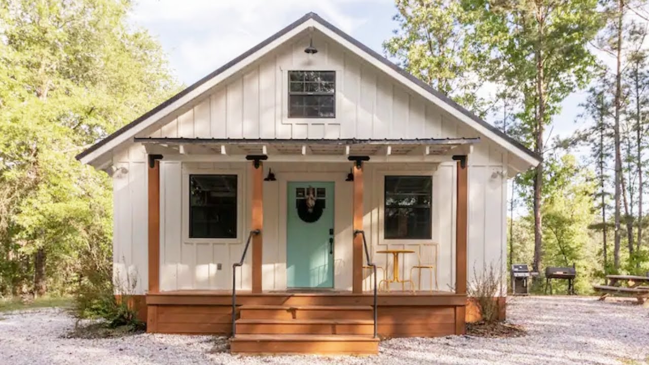Amazing Luxury Nellie’s Nest Farmhouse Style Cottage Offers A Private Setting To Relax