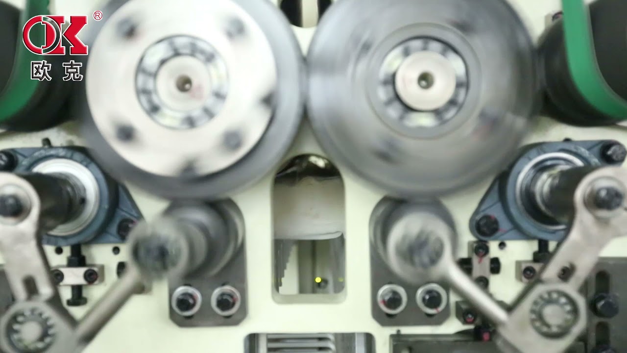 Full Auto Facial Tissue Folding Machine