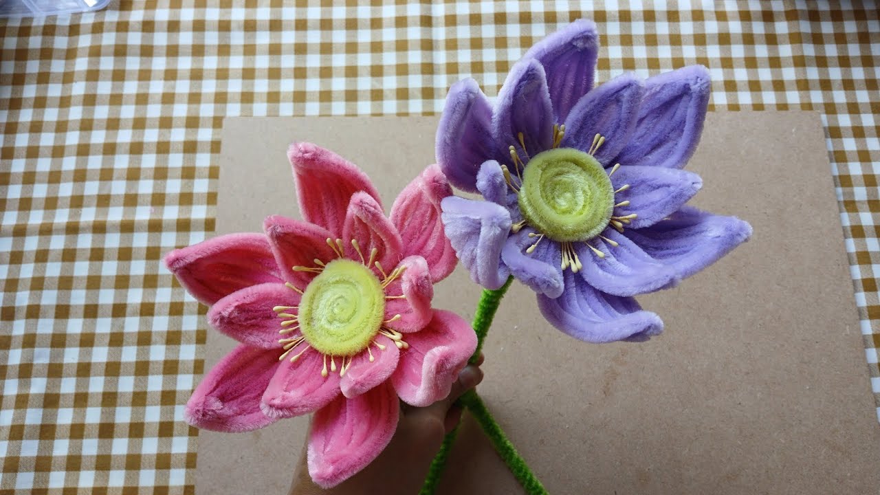 lotus ดอกบัวบานจากลวดกำมะหยี่
