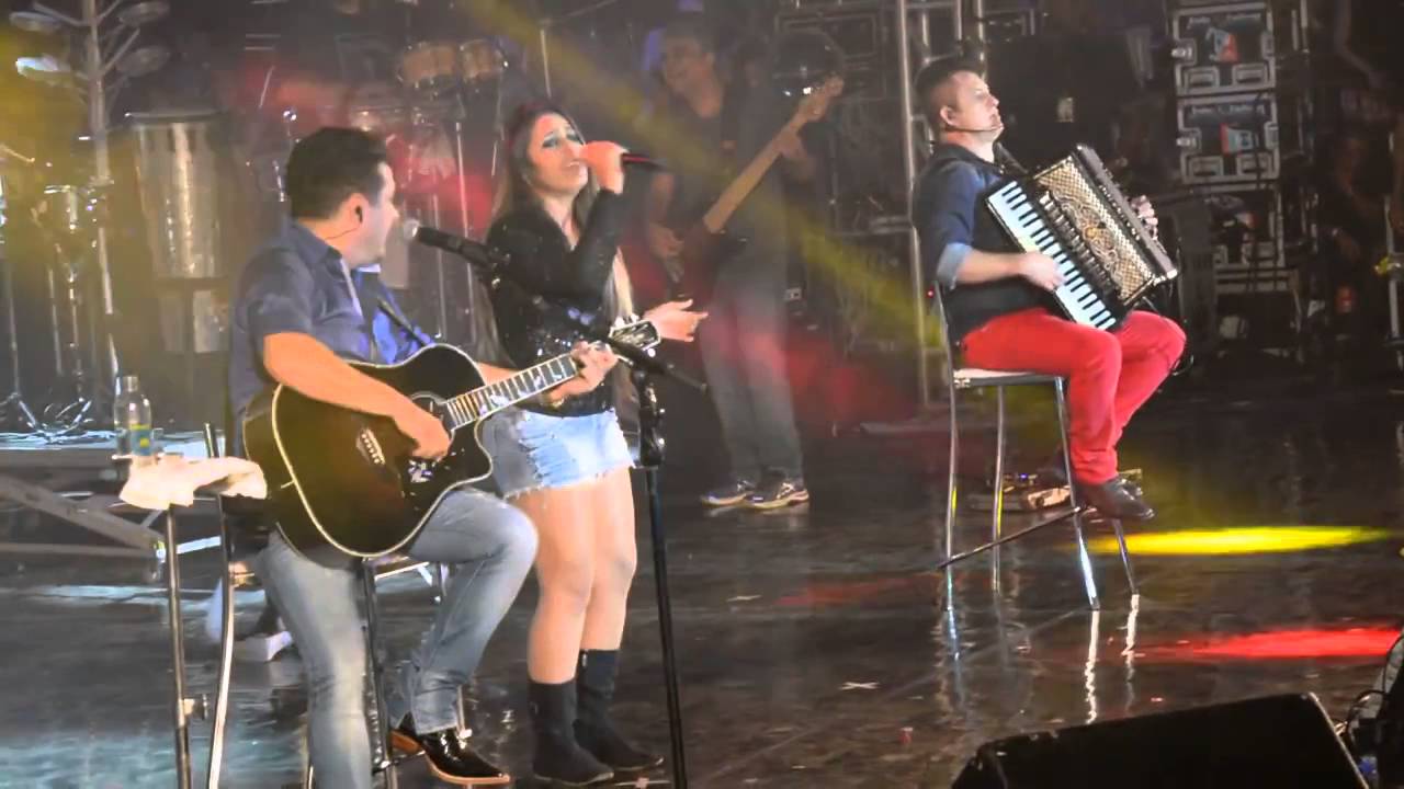 Fernanda Costa e bruno e Marone  verão sertanejo 2015
