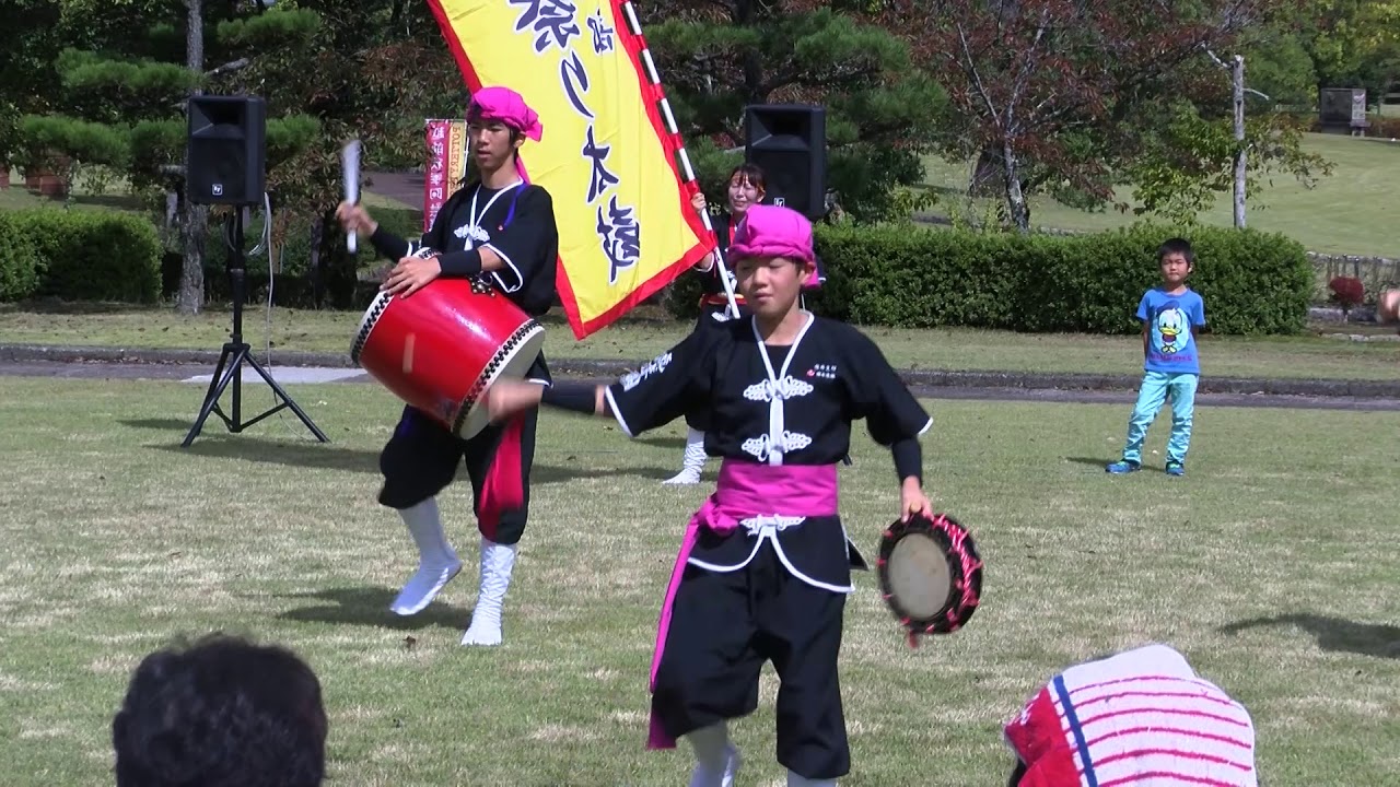 Okinawa's traditional performing art: Eisa 