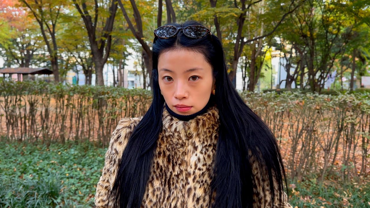 What Are People Wearing in Seoul? (Street Fashion 2024 Korean Style)