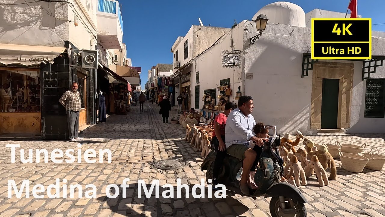 City Walk Mahdia Tunisia Medina of Mahdia in 4K Ultra HD und 60fps am 17.11.2023 with weekly market.