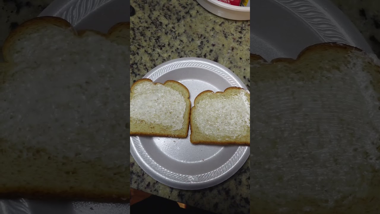 Сэндвич со свиной отбивной 😋 После этого аудио я просто обязана была его приготовить 😂 