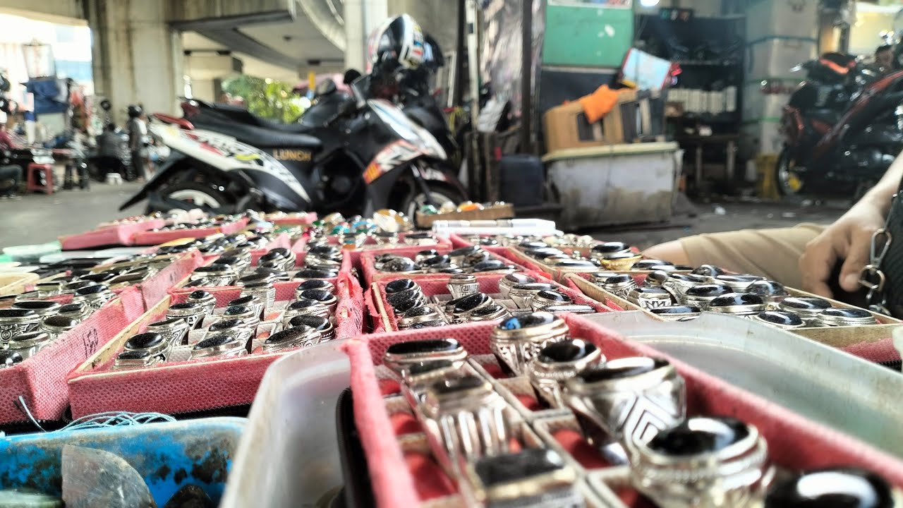 LAPAK BATU AKIK DAN KALIMAYA BLACK OPAL MURAH DI JAKSEL