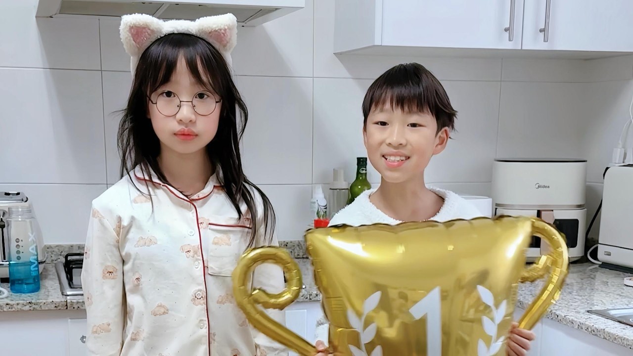 弟弟生日只能说yes#机灵姐一家 #机灵姐的成长纪念册