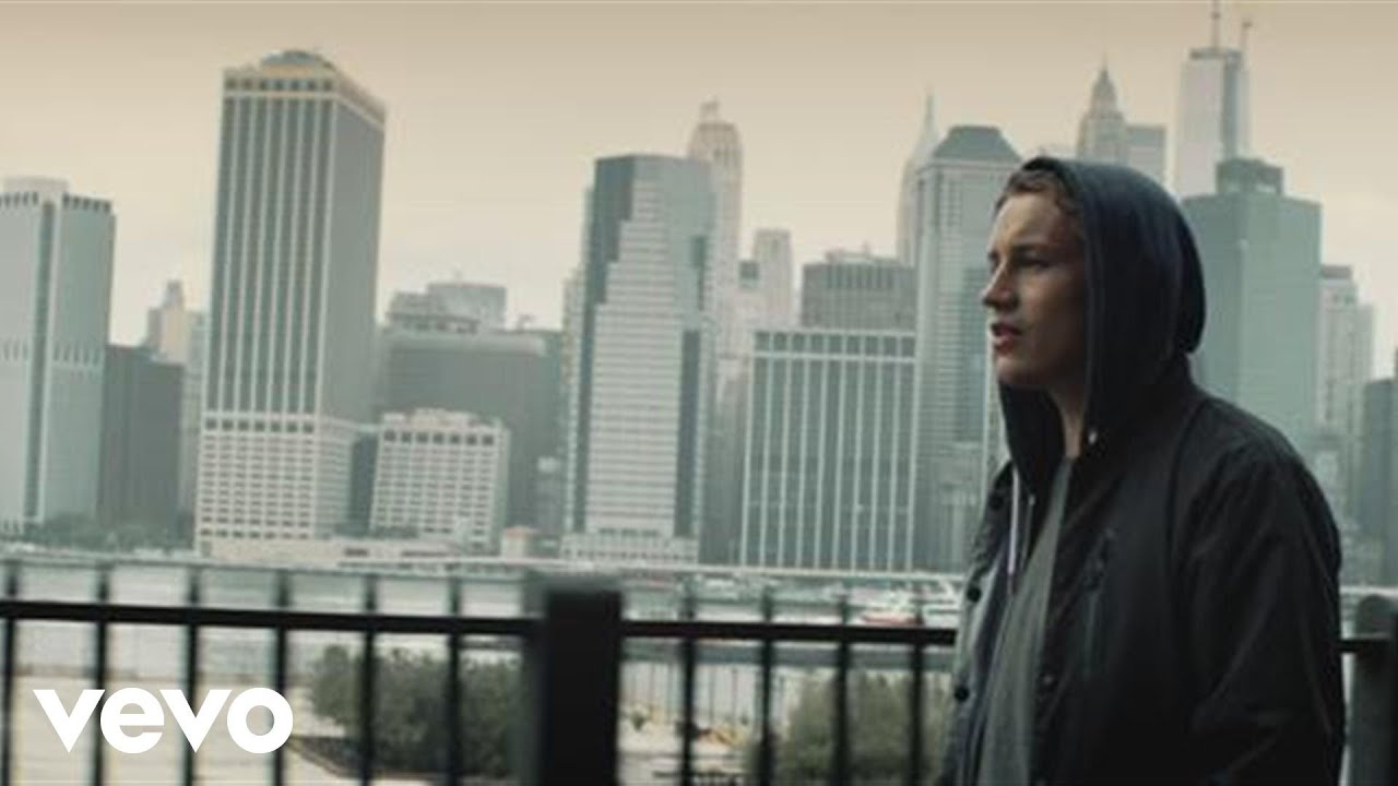 Tim Bendzko - Programmiert (Musikvideo)