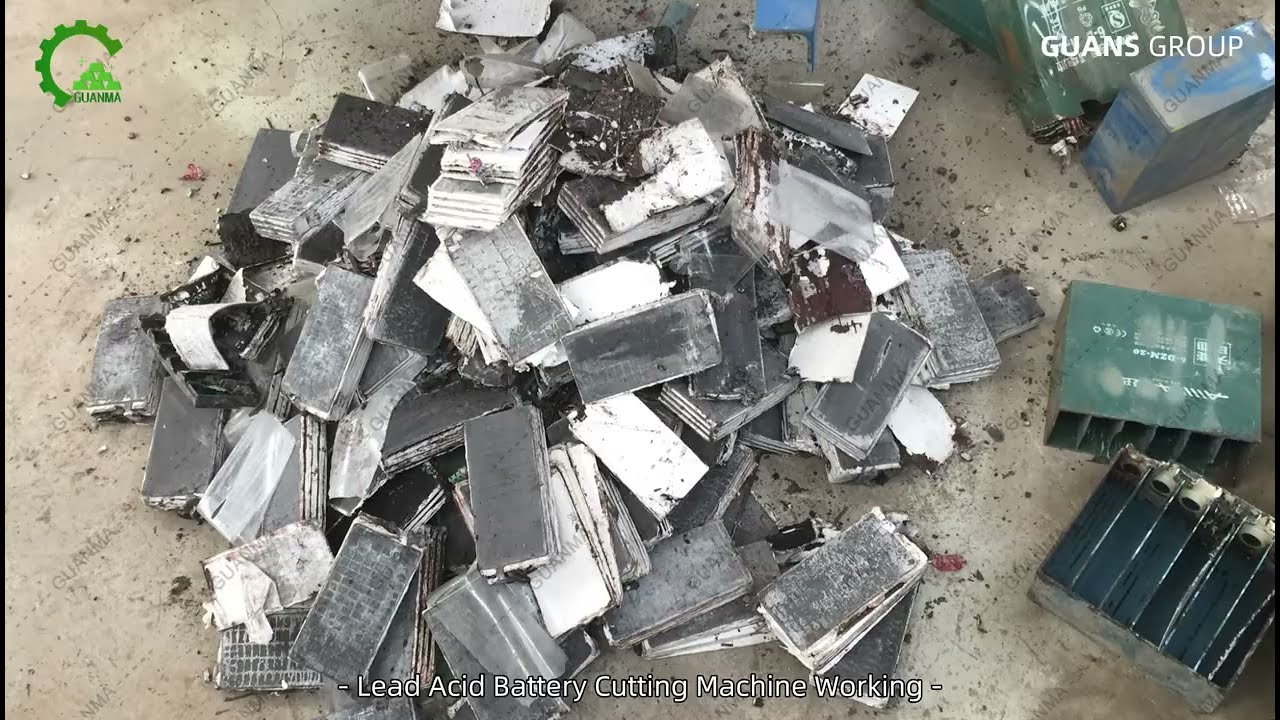 How to Cut Scrap Lead Acid Batteries? Lead Acid Battery Cutting Machine in Action #LeadAcidBattery