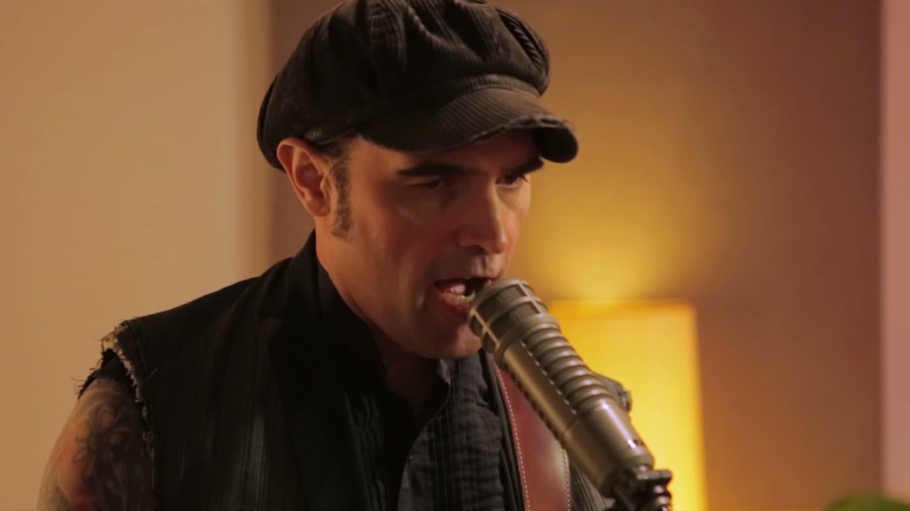 Stinky Pinky's 'Nightlife Rhythm' Live at Castalian Spring (Berlin)