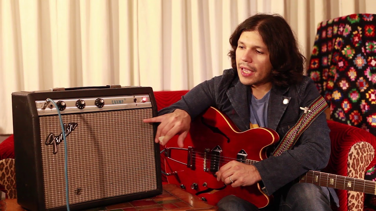 Vintage Fender Champ Tone - 1971 Fender Champ Amp @ Sunflower and Friends!