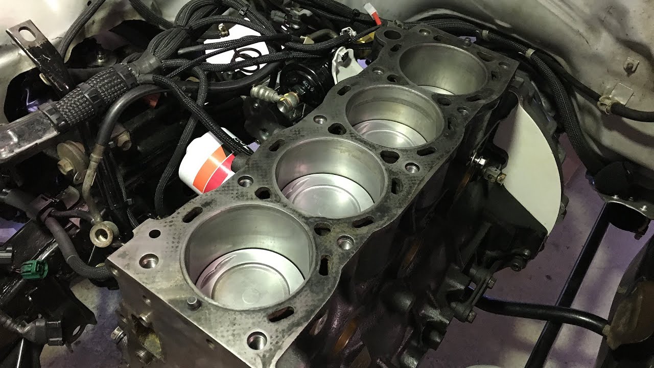 Toyota Pickup 22RE head gasket LCE cylinder head Pro EFI cam upgrade block cleaning dual row timing