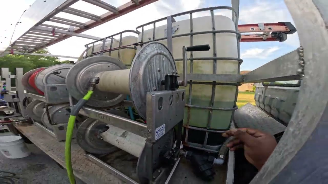 We Got 4 Jobs Done Today! #rustremoval #pressurewashing #howto