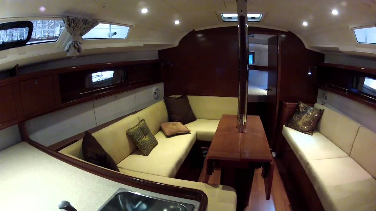 Beneteau Oceanis 37 TOURED by ABK Video