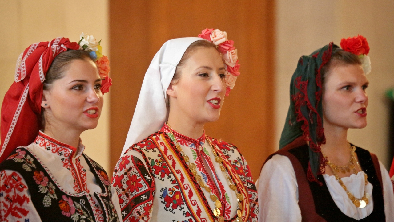 Rofinka - Dragostin Folk National | Bulgarian Voices | ブルガリアの合唱団 |  Рофинка